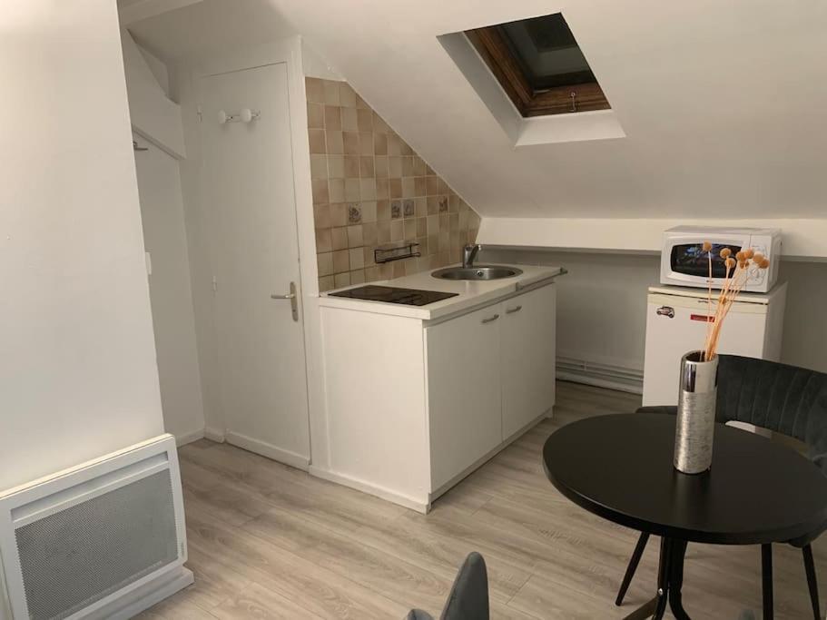 Coquet Appartement 2 Pieces 阿尔福维尔 外观 照片
